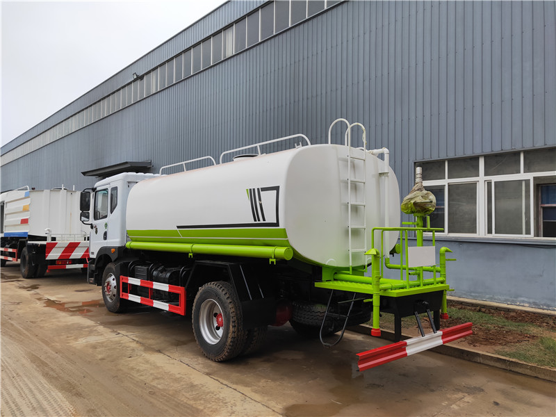 ��(gu��)��15���|�L(f��ng)D9��ˮ܇