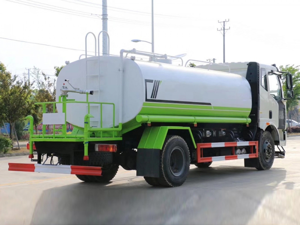 ����15����Ş�ˮ܇