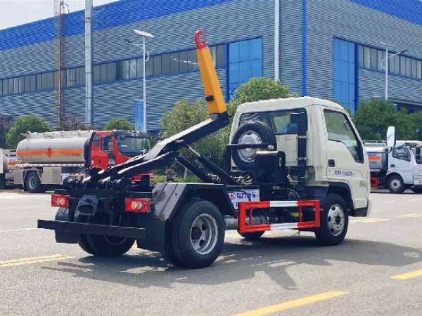 ����С��3���^�ۣ�܇����жʽ������܇